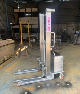 stainless steel Stacker manufacturer in Mumbai Navi Mumbai Pune Bangalore Hydraulic mysore Delhi chennai Vapi